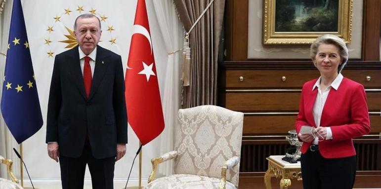 Урсула фон дер Лайен звъни на Ердоган. Обеща му нещо голямо